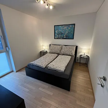 Studio University Apartment *